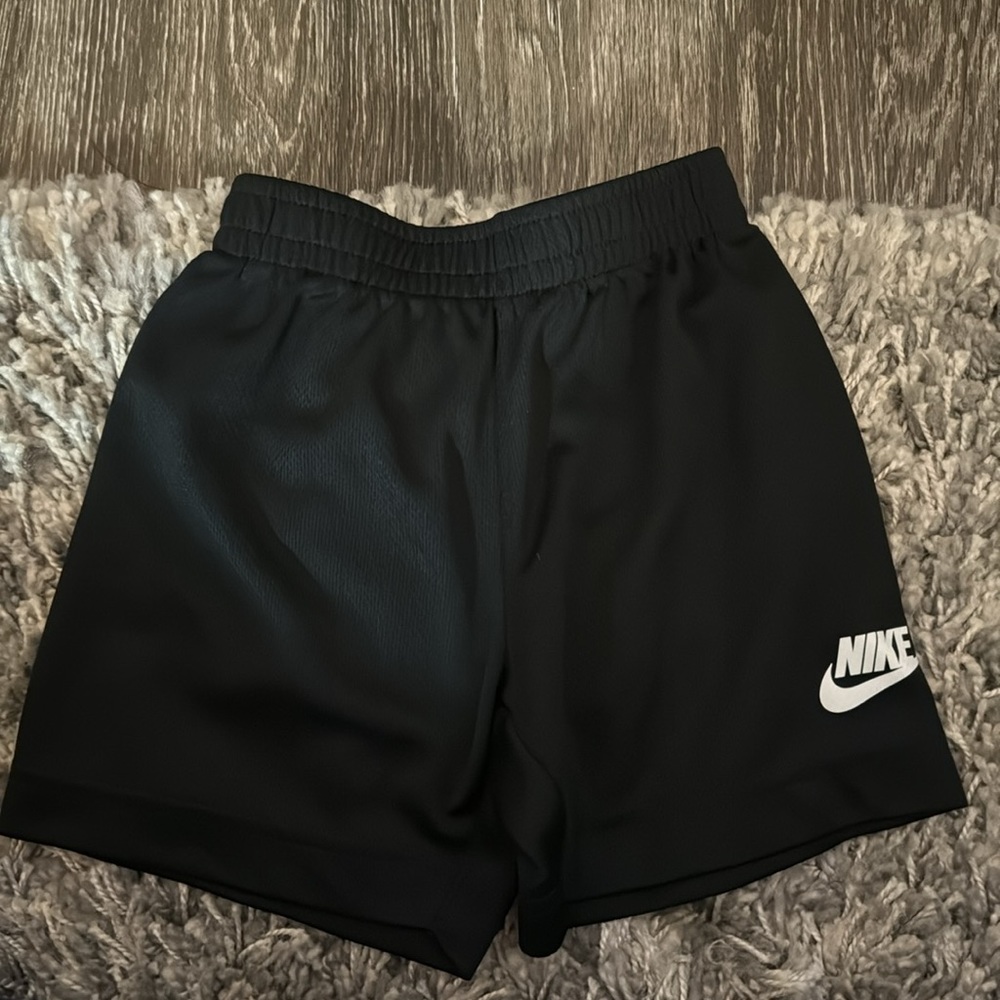 Nike Short Set - Picture 5 of 7